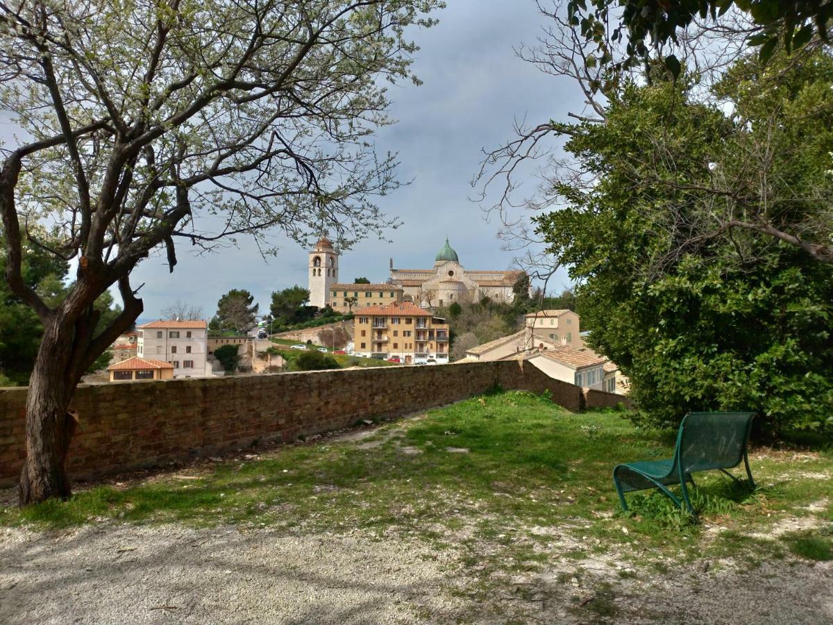 Via Duranti Appartement Ancona Buitenkant foto